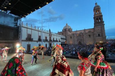 Festival folclor reúne turismo