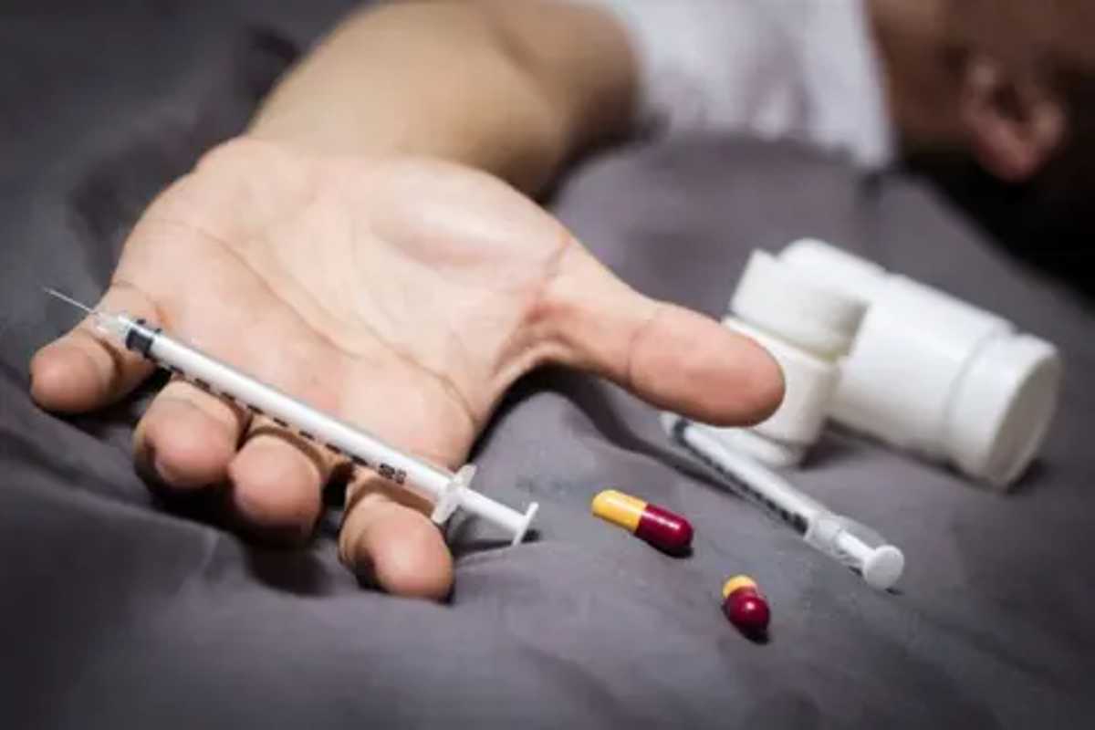Las autoridades de Salud de California entregaron a la población de manera gratuita fármaco que frena sobredosis de fentanilo; se trata de naloxona.