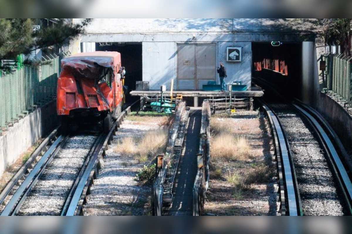 La FGJCDMEX, informó que la causa del alcance de trenes; se debió a que cortaron los cables, sumado a la conducción imprudente del tren.