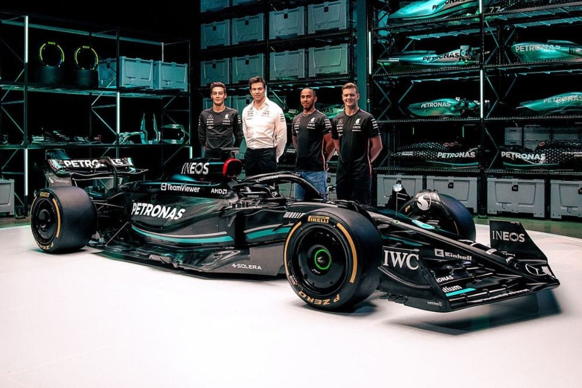 Lewis Hamilton apuntó que Mercedes se encuentra mejor de cara al inicio de la temporada 2023 de la F1 en comparación al año pasado.