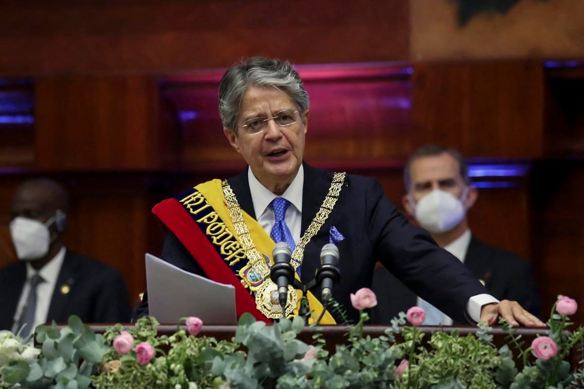 La secretaría de comunicación, informó que someterán a cirugía de emergencia al presidente de Ecuador; Guillermo Lasso.