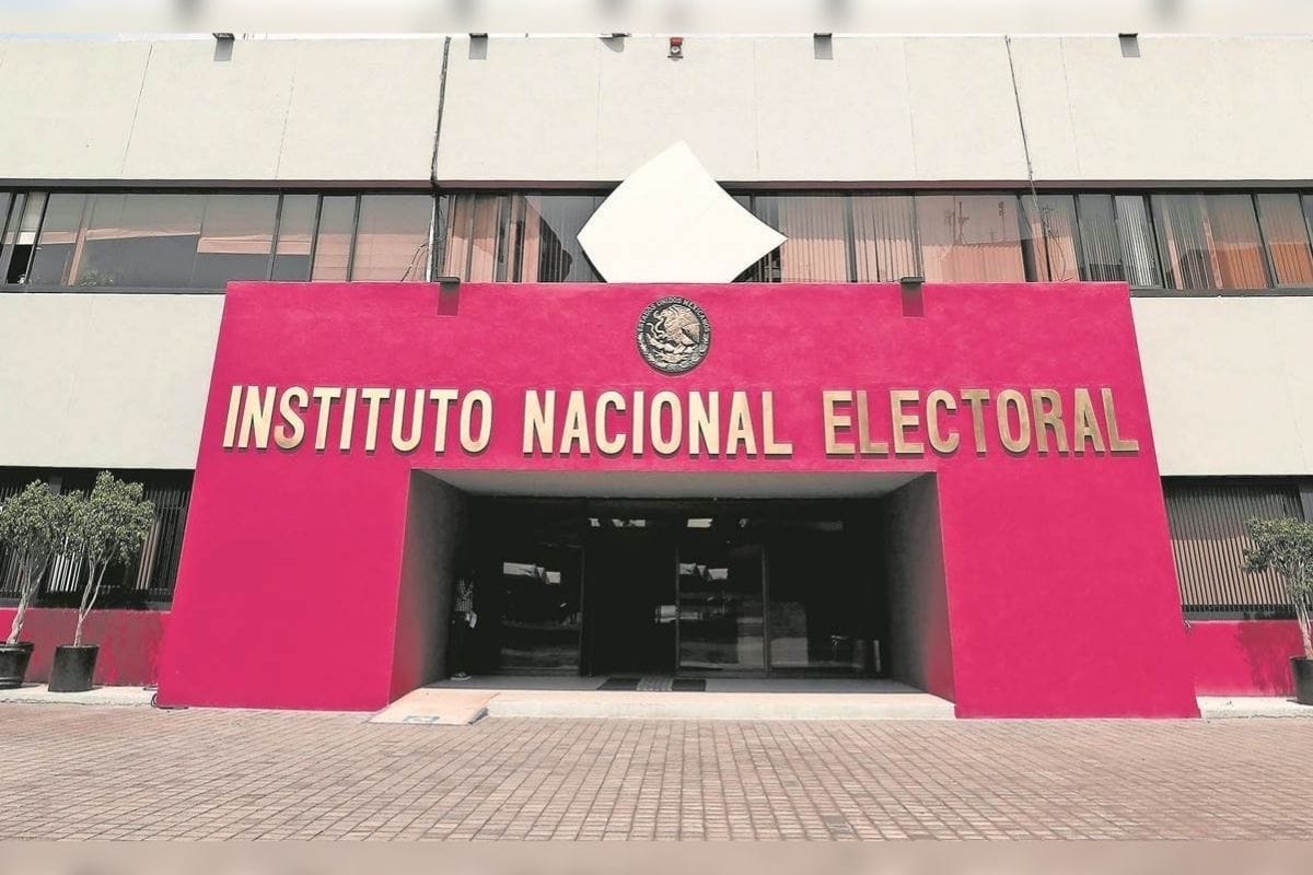 Después de las críticas por los finalistas para consejeros del INE por ser cercanos a Morena; el presidente Andrés Manuel López Obrador rechazó las opiniones en contra, en especial de la oposición.