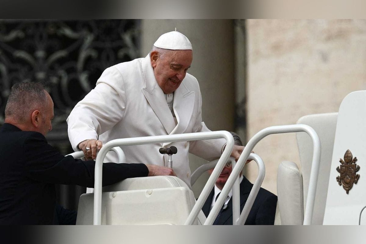 Internan al Papa Francisco en un hospital de Roma por problemas cardíacos y dificultad respiratoria a última hora de la mañana.