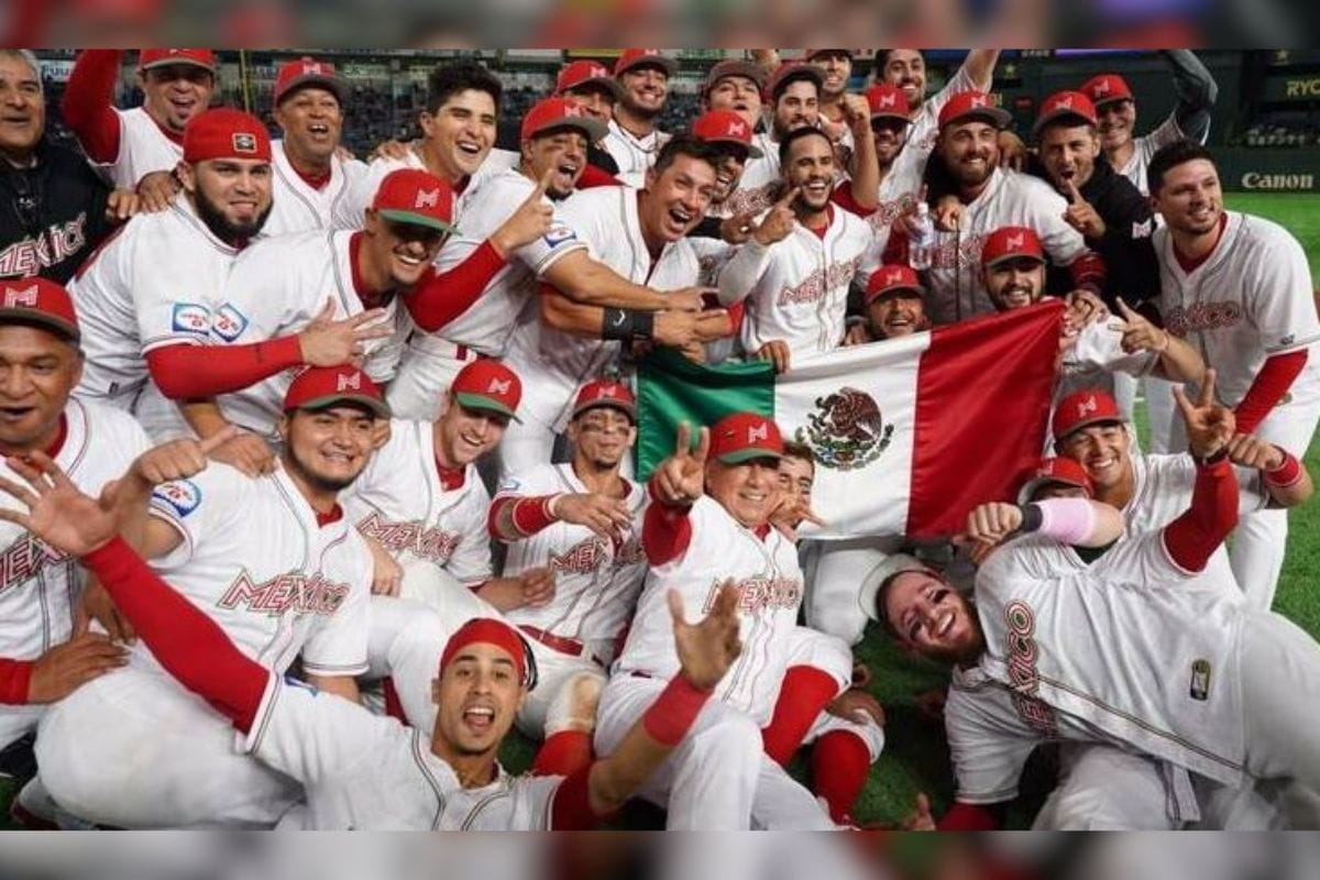 El presidente Andrés Manuel López Obrador calificó como "destacadisima" la actuación de la Selección Mexicana que cayó ante Japón en una dramática semifinal del Clásico Mundial de Beisbol