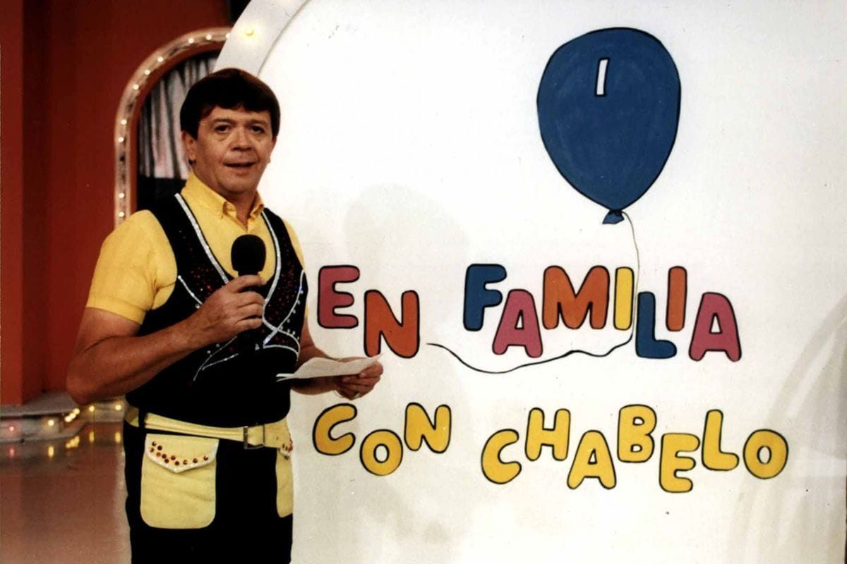 Por más de 40 años acompañó a los mexicanos todos los domingos por la mañana con el programa "En familia con Chabelo".
