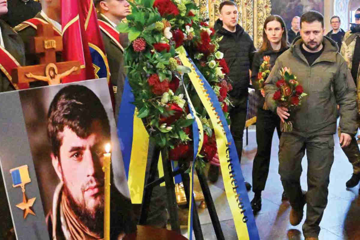 Zelenskiy asiste al funeral de 'Da Vinci', héroe caído en Ucrania