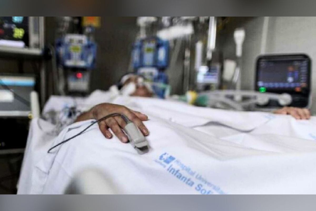 Un niño de 13 años, fue hospitalizado luego de sufrir un derrame cerebral, tras haber sido presuntamente forzado a fumar un vaporizador con fentanilo.
