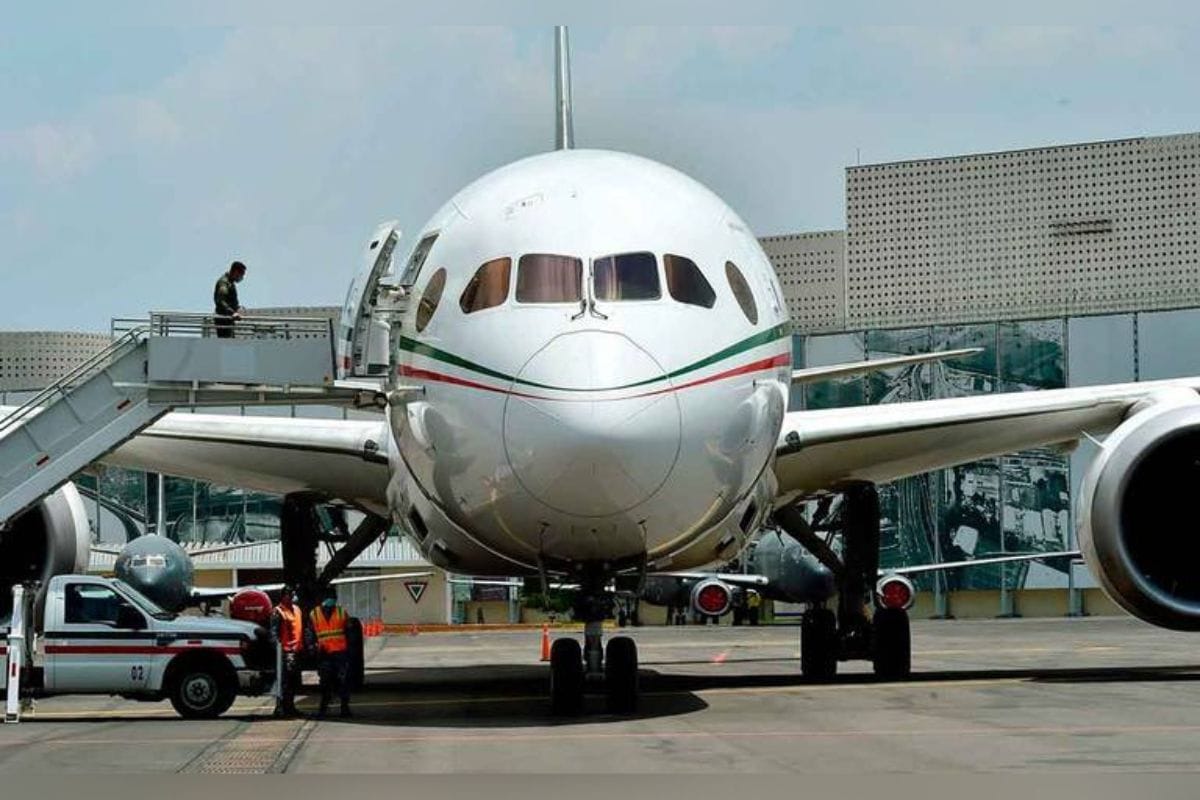 Por una falla de origen, el avión presidencial José María Morelos; se vendió a un costo 44 por ciento por debajo de su costo inicial, reconoció el presidente AMLO.