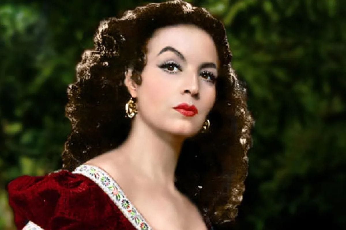 María Félix, nació y murió un 8 de abril