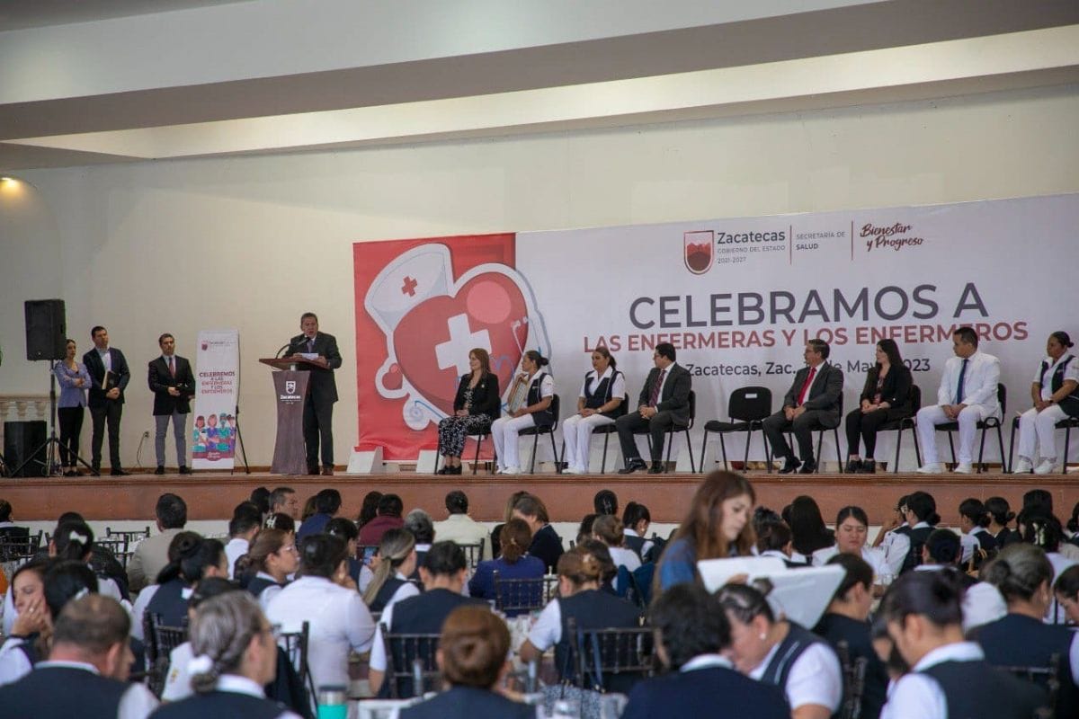 El Gobernador David Monreal Ávila reconoció la labor de los profesionales de enfermería; que en Zacatecas suman más de 6 mil mujeres y hombres