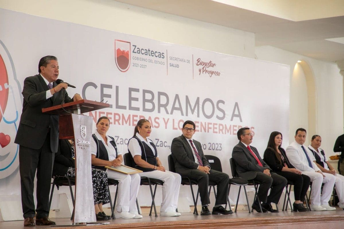 El Gobernador David Monreal Ávila reconoció la labor de los profesionales de enfermería; que en Zacatecas suman más de 6 mil mujeres y hombres