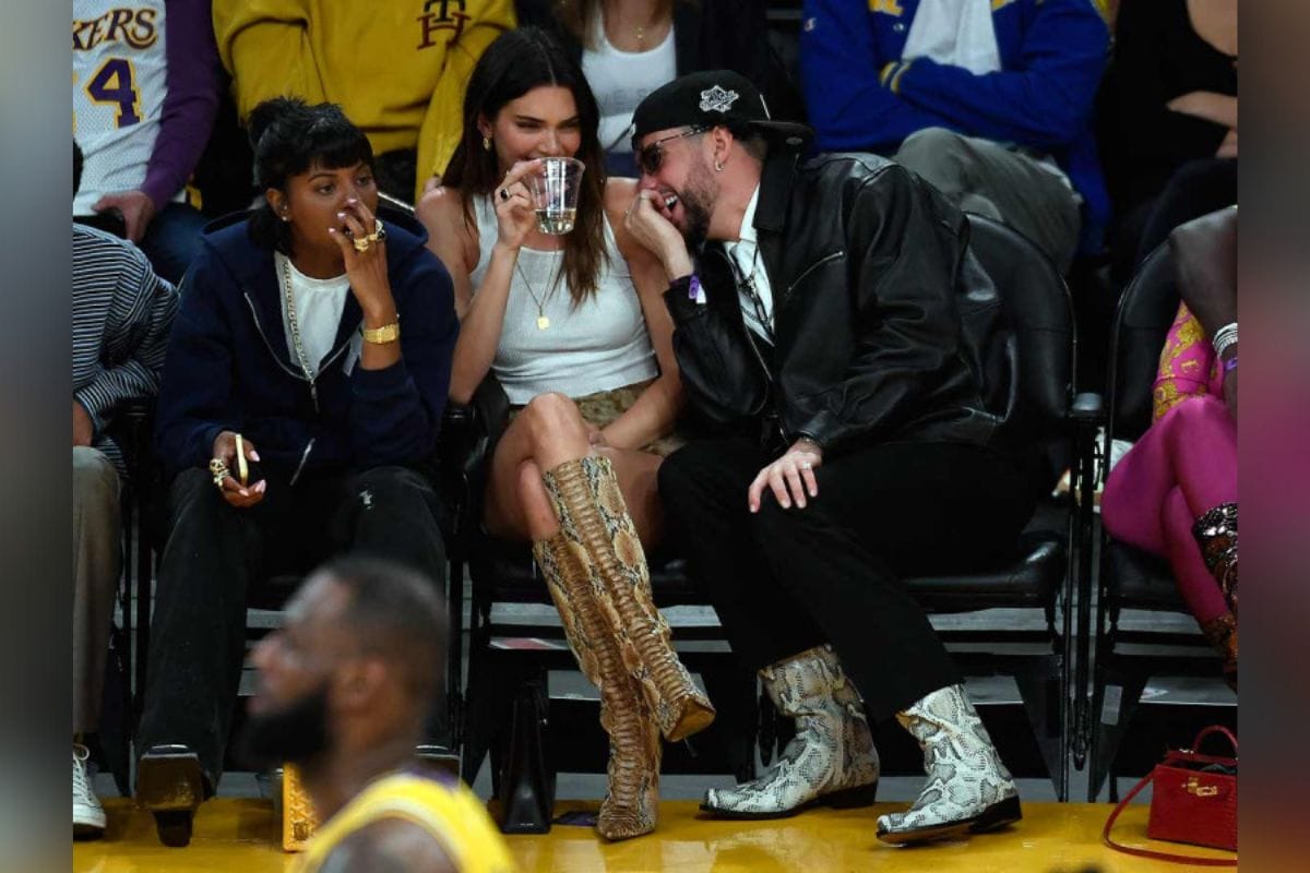 El famoso puertorriqueño Bad Bunny y la sensual Kendall Jenner aparecieron de nuevo juntos; en esta ocasión en un partido de basquetbol.