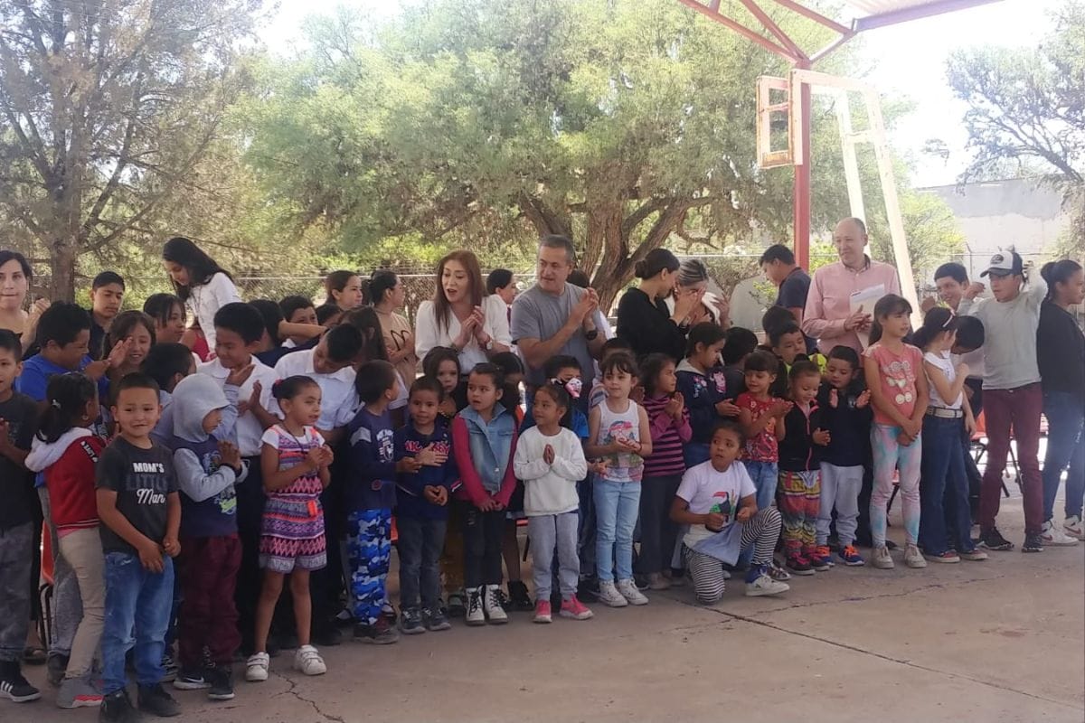 Se lleva a cabo Feria de la Salud en la escuela Manuel Márquez Salazar de la colonia Granjas del Molino en Jerez
