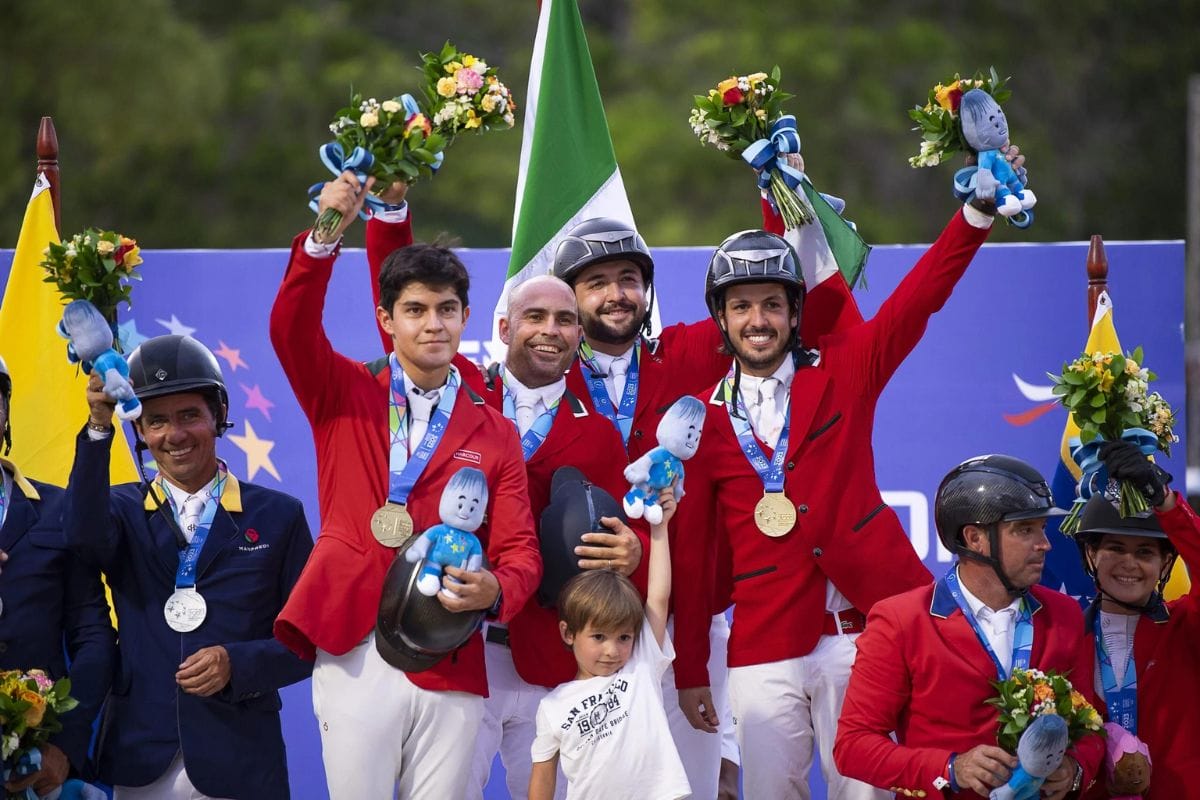 En los Juegos Centroamericanos y del Caribe 2023; ya que los atletas participantes lograron para México 100 medallas de oro.