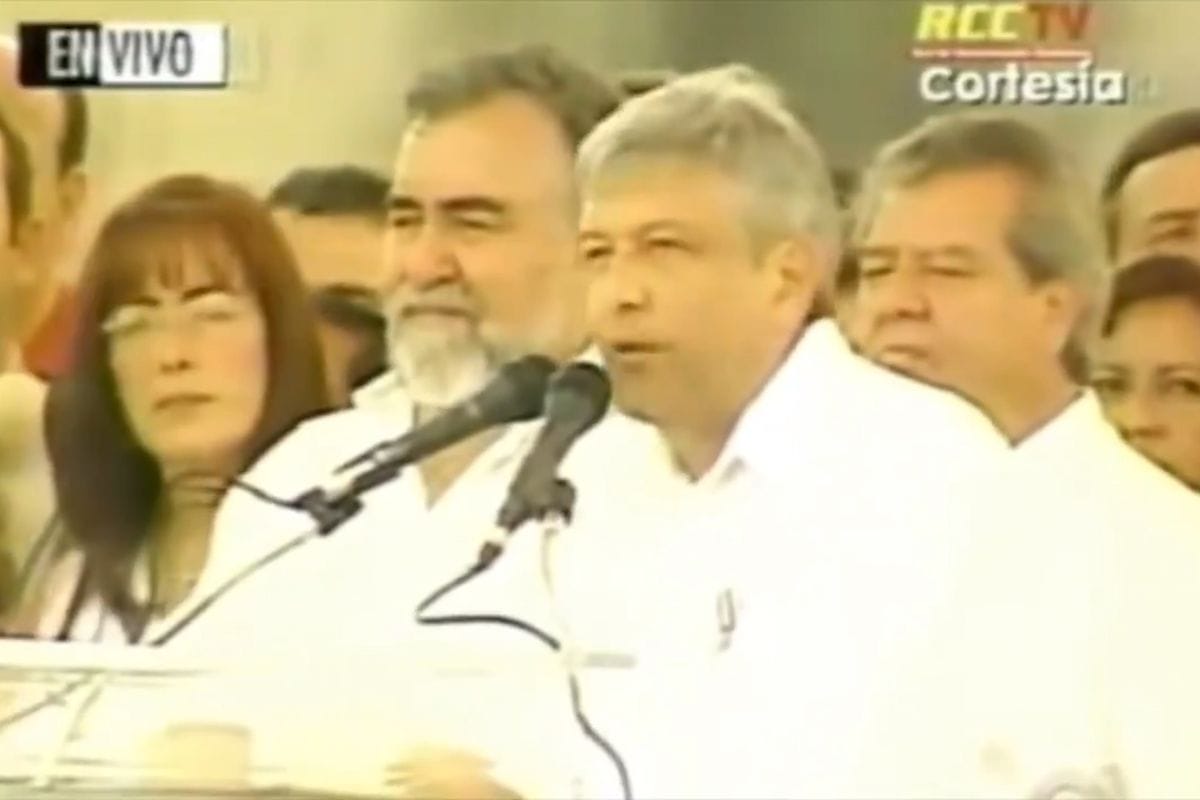 Senadores del grupo plural le recordaron al Presidente, Andrés Manuel López Obrador; un mensaje suyo en el que le reprochaba a Vicente Fox no ser jefe de partido