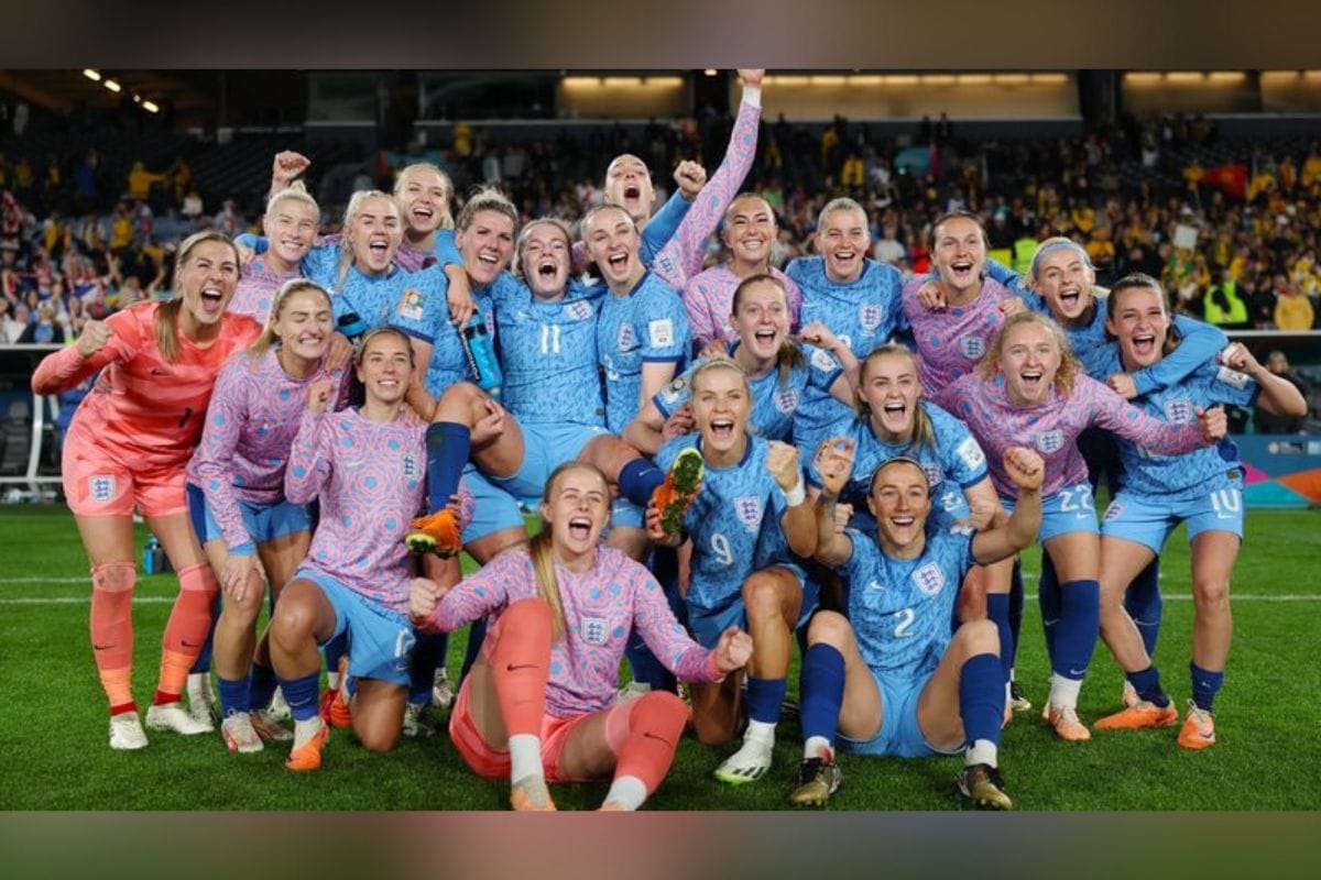 Inglaterra alcanzó su primera final del Mundial femenil y deberá enfrentar a España; tras vencer 3-1 a las locales Australia.