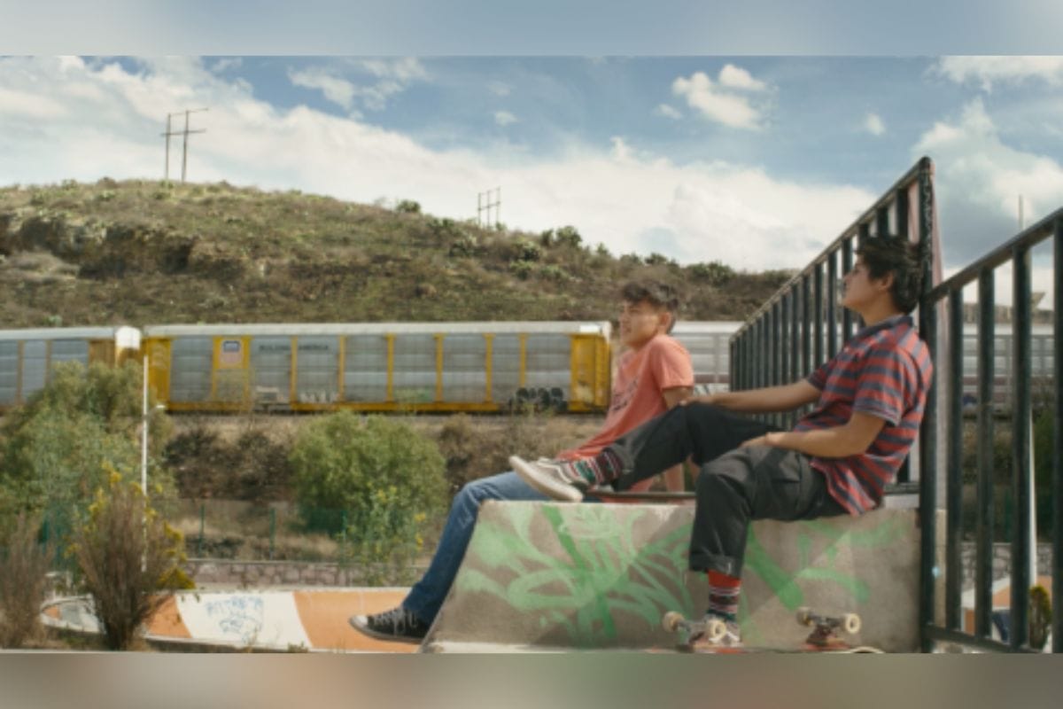 El Zineclub Rex invita a la población en general a la proyección de la película "Donde duermen los pájaros"; del cineasta zacatecano Alejandro Alatorre.