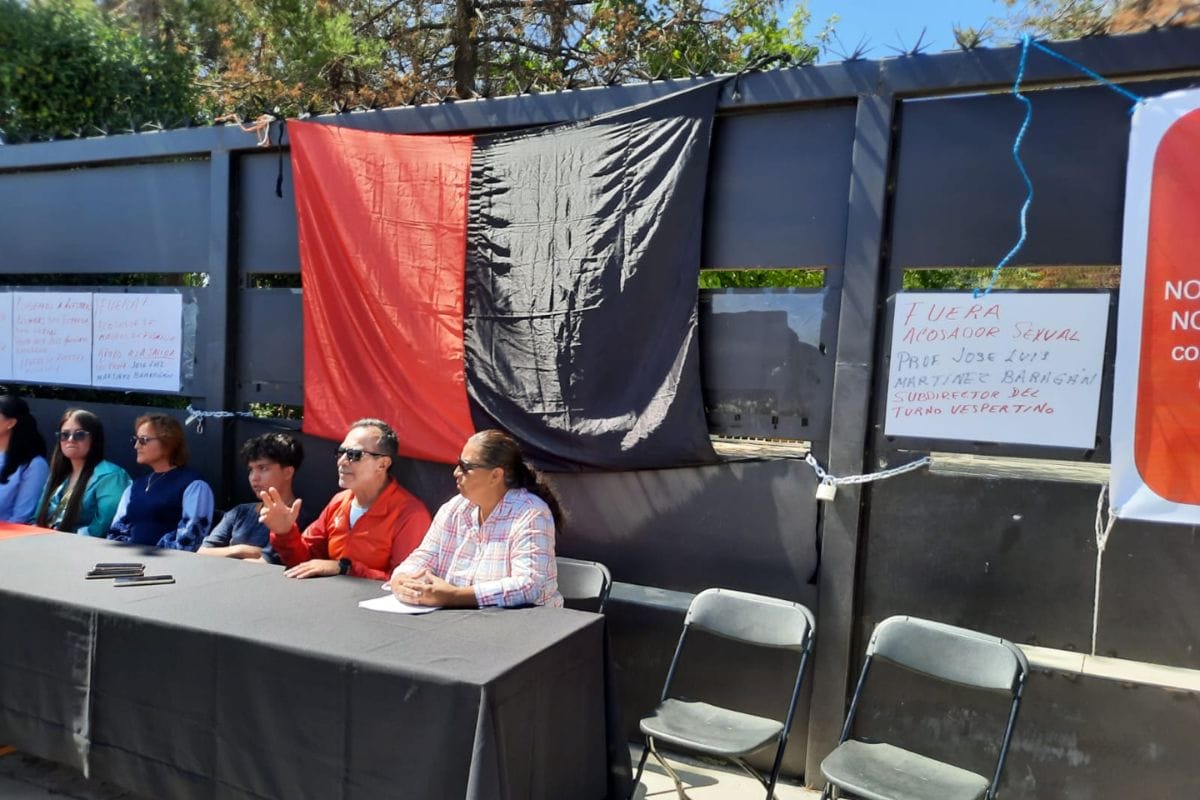 Maestros exigen destitución del subdirector de la secundaria 2 Lázaro Cárdenas del Río en Fresnillo