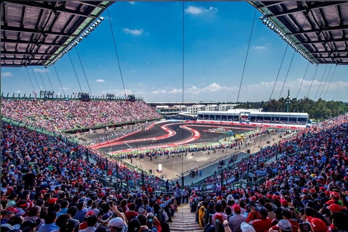 En plena celebración de la carrera del Gran Premio de México 2023; no es extraño encontrar a los revendedores a las afueras del circuito de la Magdalena Mixhuca.