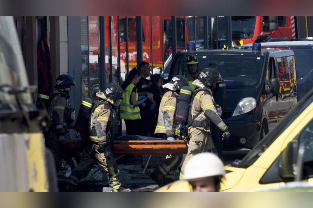 Las autoridades anunciaron que, al menos trece personas murieron el domingo en el incendio de una discoteca en la ciudad española de Murcia.