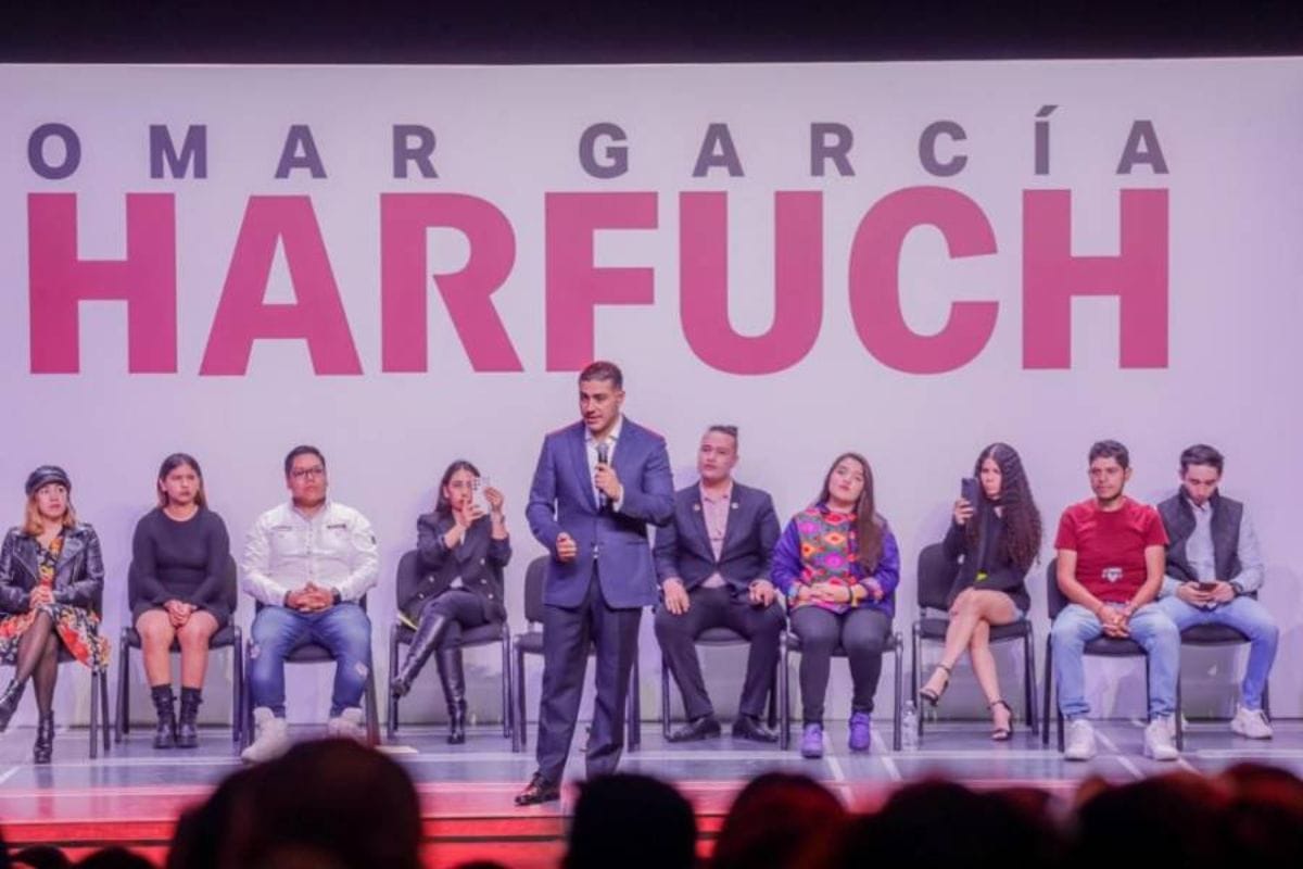 Omar García Harfuch, aspirante a la Coordinación en Defensa de la Transformación en la Ciudad de México, se reunió con jóvenes de diferentes alcaldías.