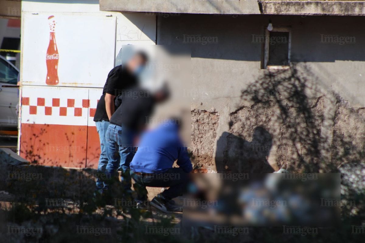 Restos humanos desmembrados cuatro personas fueron abandonados este domingo en dos diferentes sectores de la capital zacatecana.