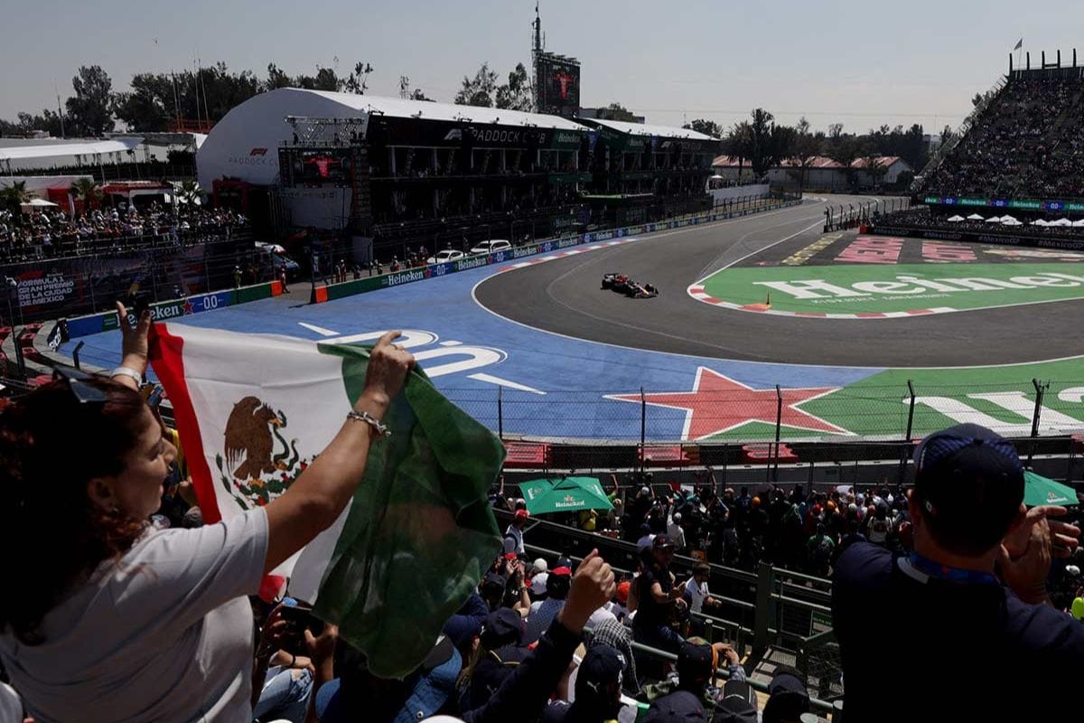 Hamilton se lleva la vuelta rápida y el segundo sitio! Charle Leclerc completa el podio y Max Verstappen se lleva el GP de México 2023.