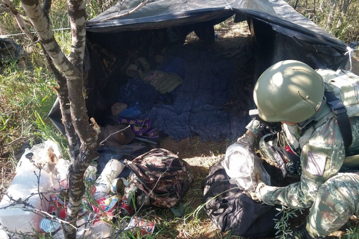 Elementos del Ejército aseguran un campamento en Valparaíso