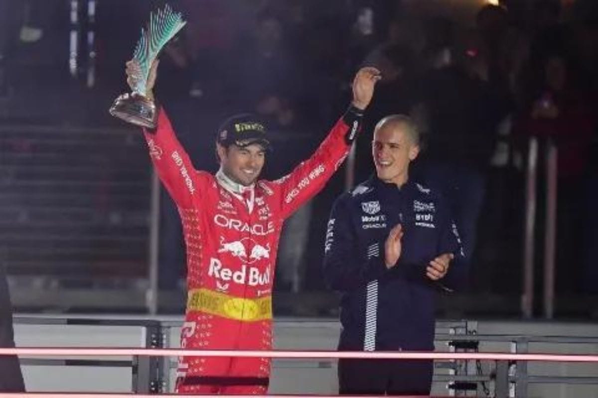 Después de una temporada de altos y bajos; finalizar segundo es la mejor posición que ha obtenido un mexicano en la historia de la Fórmula 1. | Foto: Cortesía.