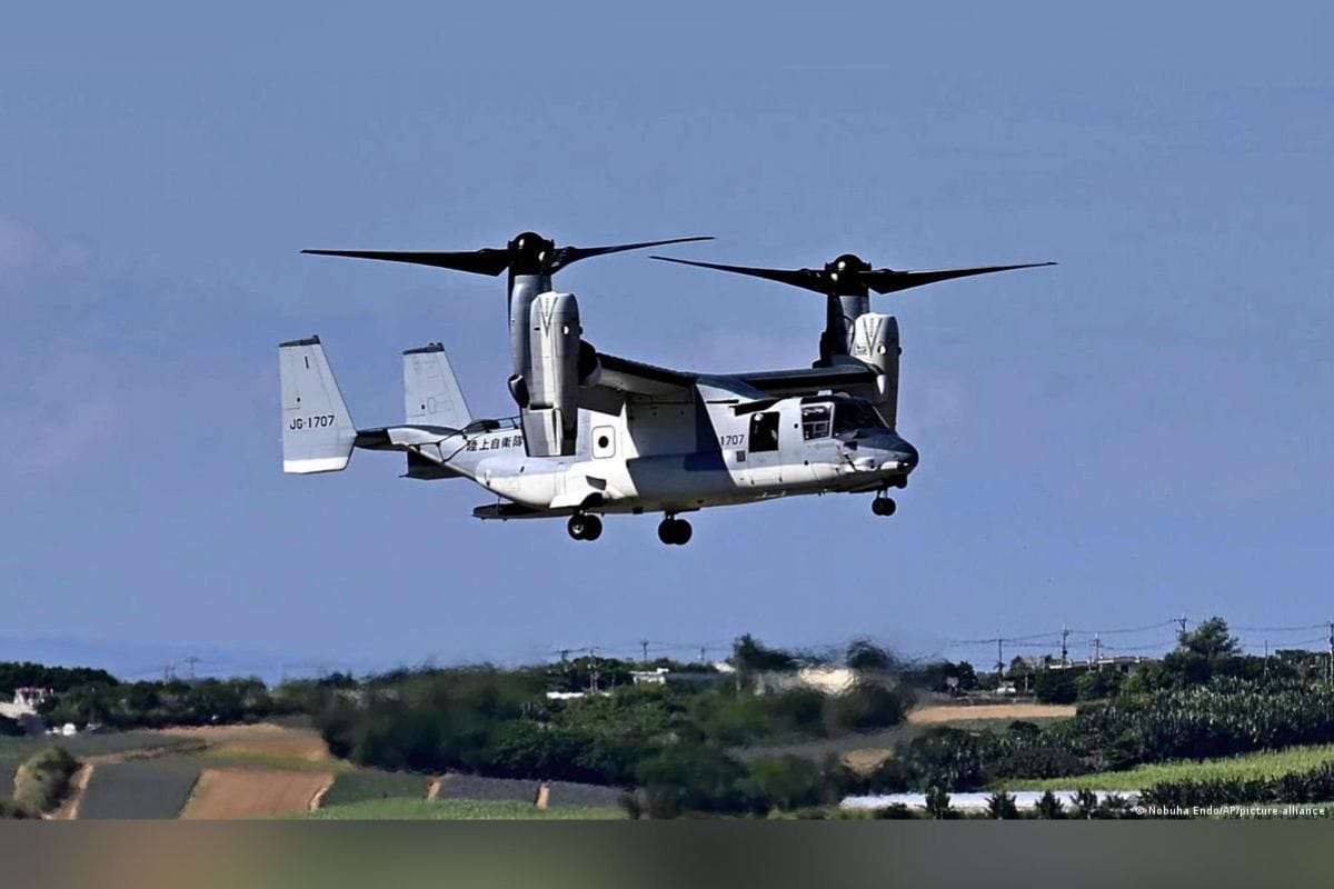 Un avión militar estadounidense Osprey con seis personas a bordo se estrelló frente a las costas de Japón.