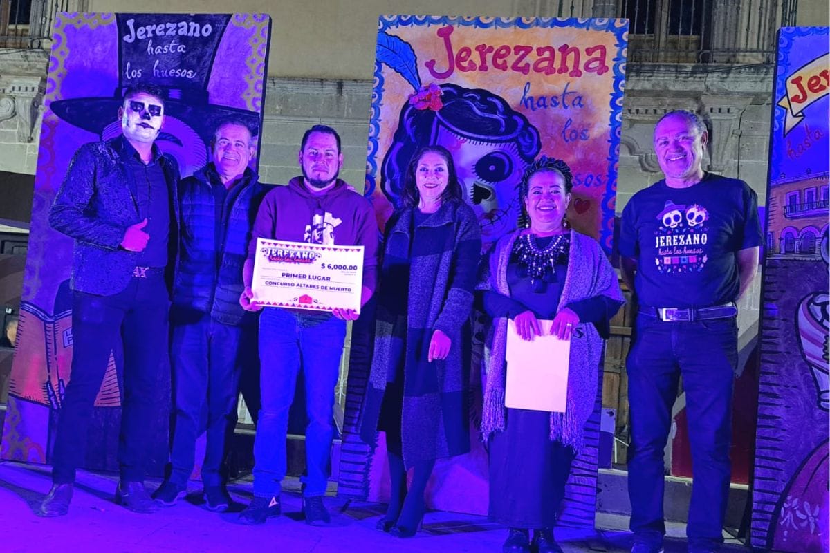 Premian a ganadores de los concursos que convocó el Gobierno Municipal, en el marco de actividades del Festival Jerezano Hasta los Huesos.