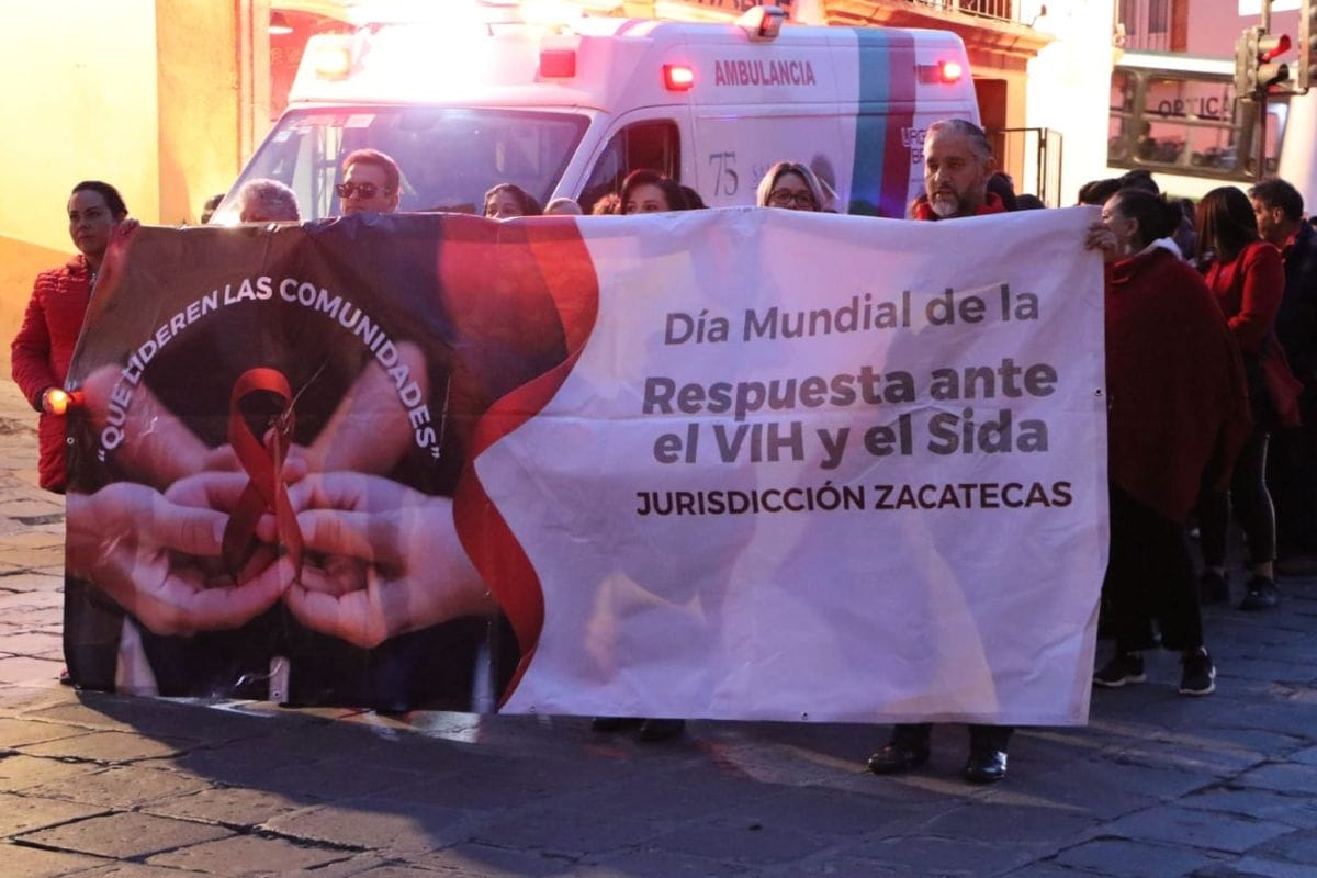 La Secretaría de Salud (SSZ) encabezó la marcha conmemorativa del Día Mundial en Respuesta ante el VIH-Sida.
