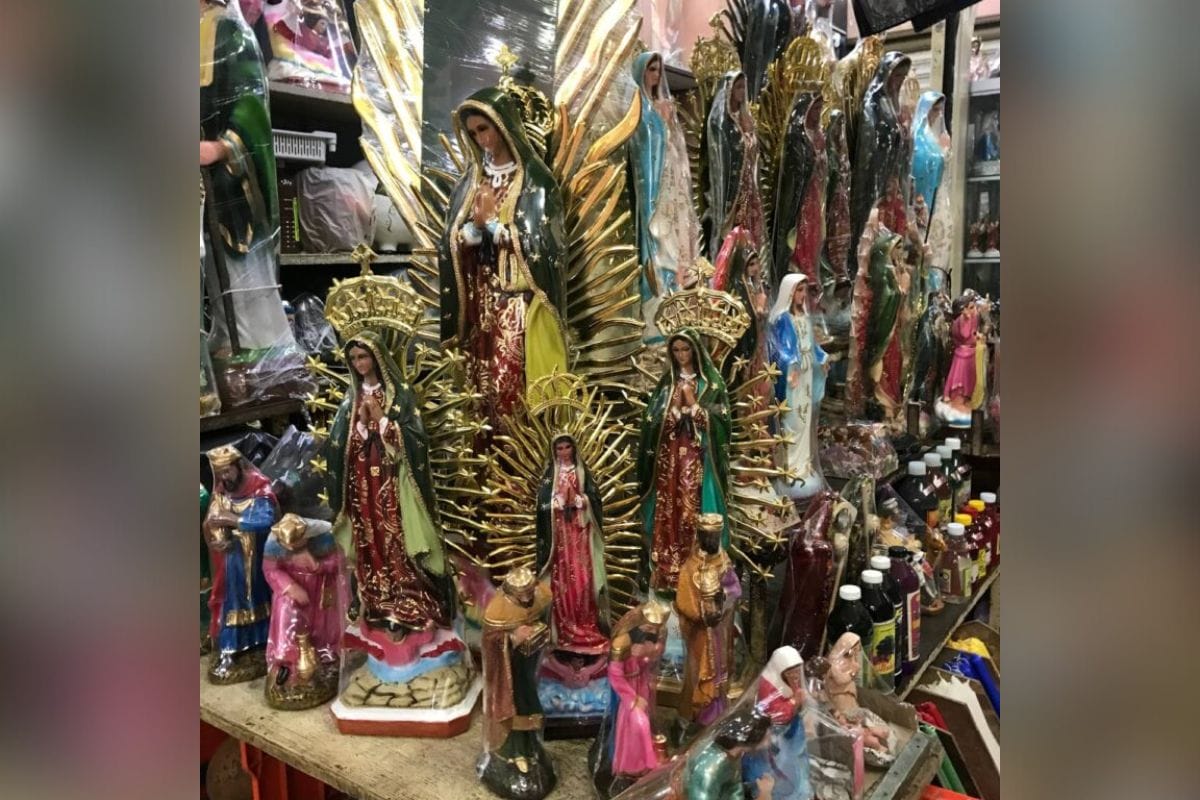 La Virgen de Guadalupe es un símbolo de identidad nacional; no obstante, los derechos de su imagen fueron propiedad de una persona de origen Chino.